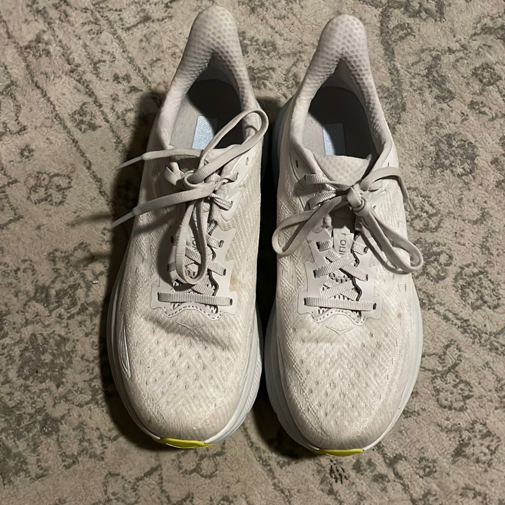 Hoka Clifton 9